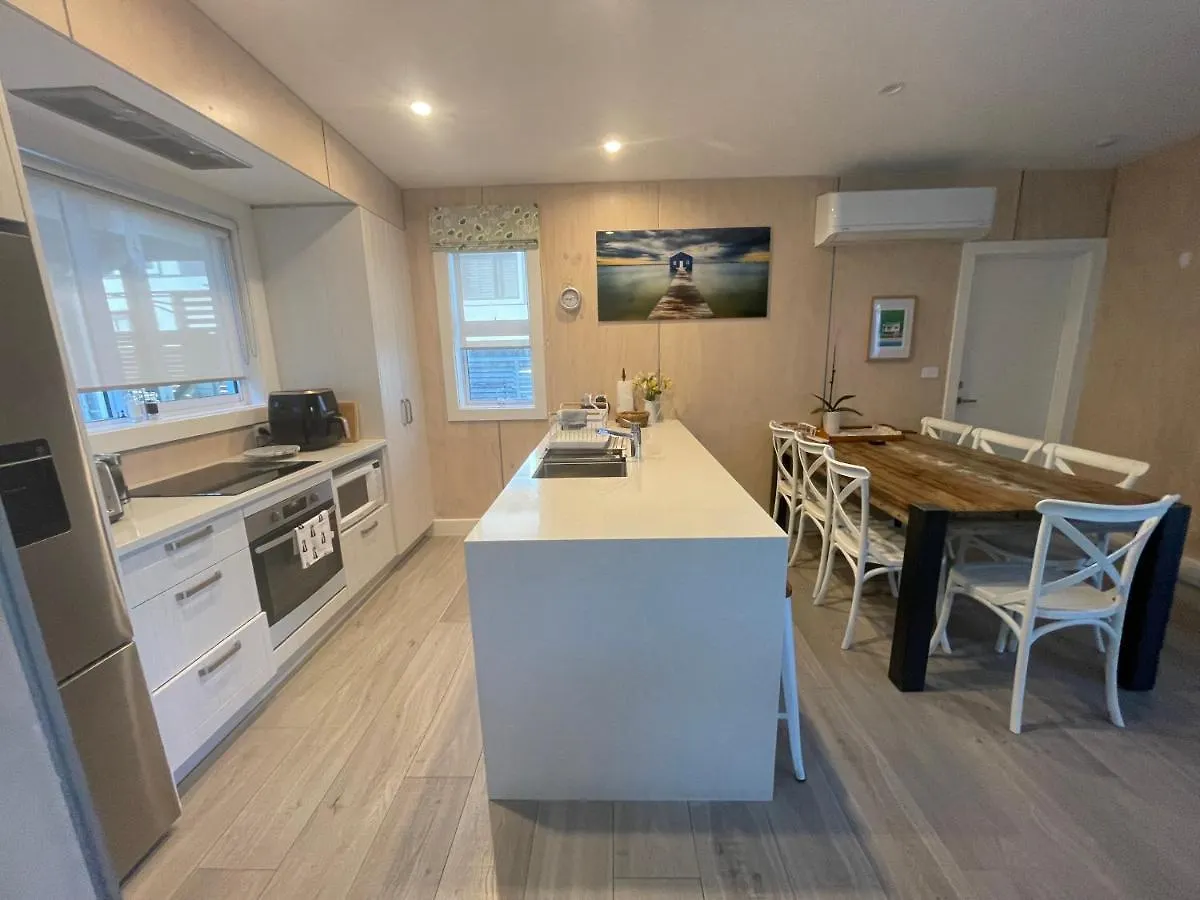 Villa Downtown Mount Cottage Mount Maunganui New Zealand